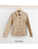 Burberry 8049868 菱格紋棉質輕型外套