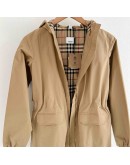 Burberry 8061938 雙口袋風衣小童外套 駝