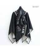 Moncler羽絨圍巾深灰披肩