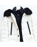 Moncler Beverley 腰帶連帽羽絨外套 白