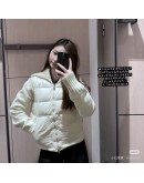 Moncler Cardigan  女款象牙白羽絨針織外套 