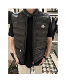 Moncle Gui男款背心 黑