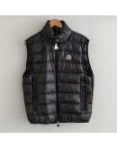  Moncler Rocoque立領刺繡字背心 黑