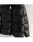  Moncler Serittes 女款連帽羽絨服 黑