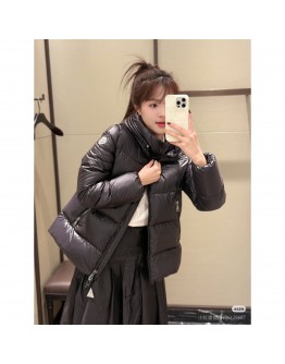 Moncler Serittes 女款連帽羽絨服 黑