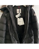 Moncler Aphroti 長羽絨外套 黑色 