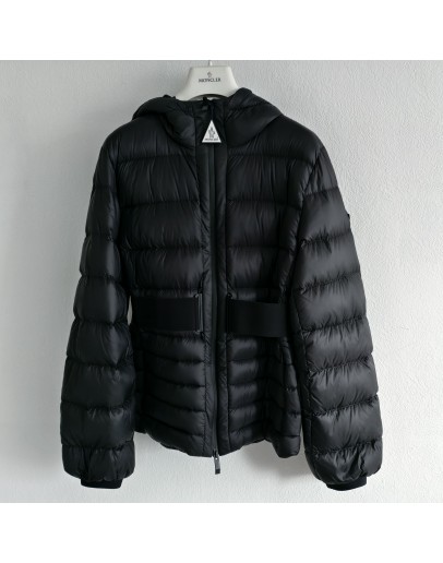 Moncler MAGNOLIA連帽束腰修身外套 黑