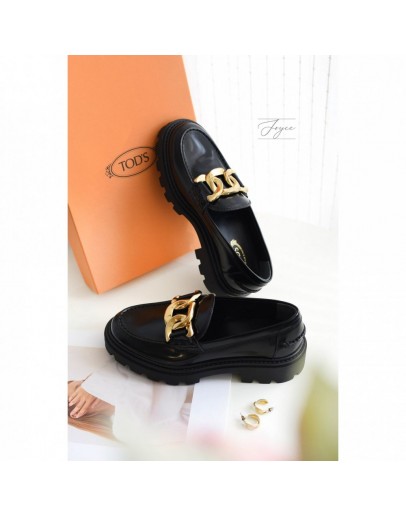 Tod's 黑色樂福鞋 