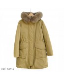 Woolrich 8926 羽絨外套 卡其色